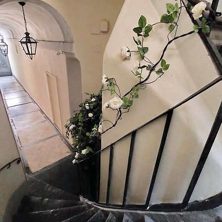 Appartamento "Spagna Spanish Steps" By FlatinРим Экстерьер фото